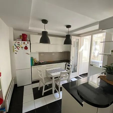 Cimi Apartment *